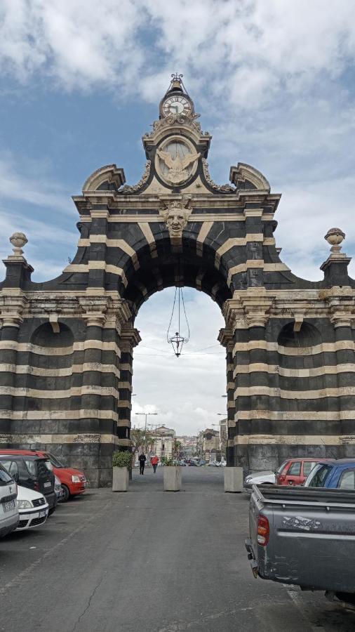 A Casuzza Apartamento Catânia Exterior foto