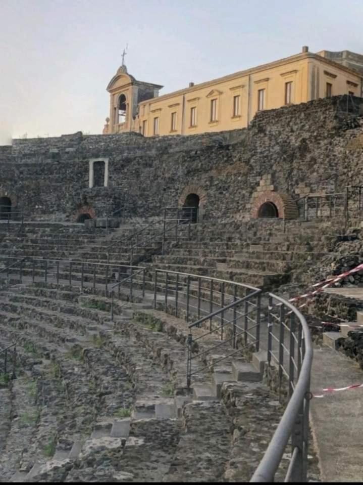 A Casuzza Apartamento Catânia Exterior foto